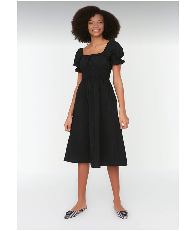 Short sleeve black dress